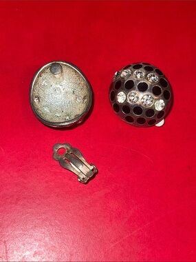 U-fix-it; silvertone Clip-On Earrings w/Rhinestones - Black & Silver